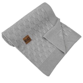 Kootud bambusest beebitekk